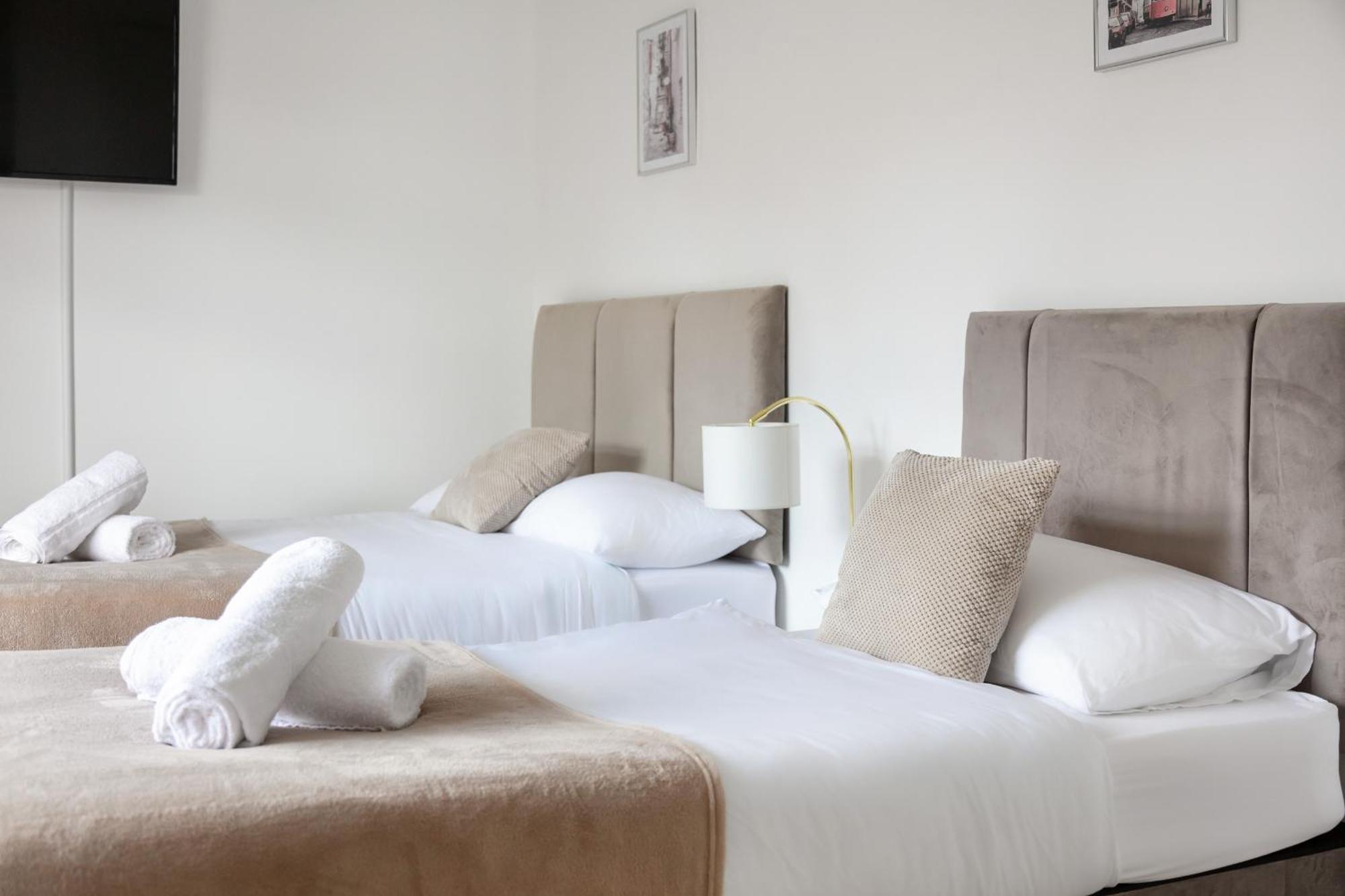 Gem - 2 Bed House, 6 Mins From Liverpool Street, Shops & Restaurants Londra