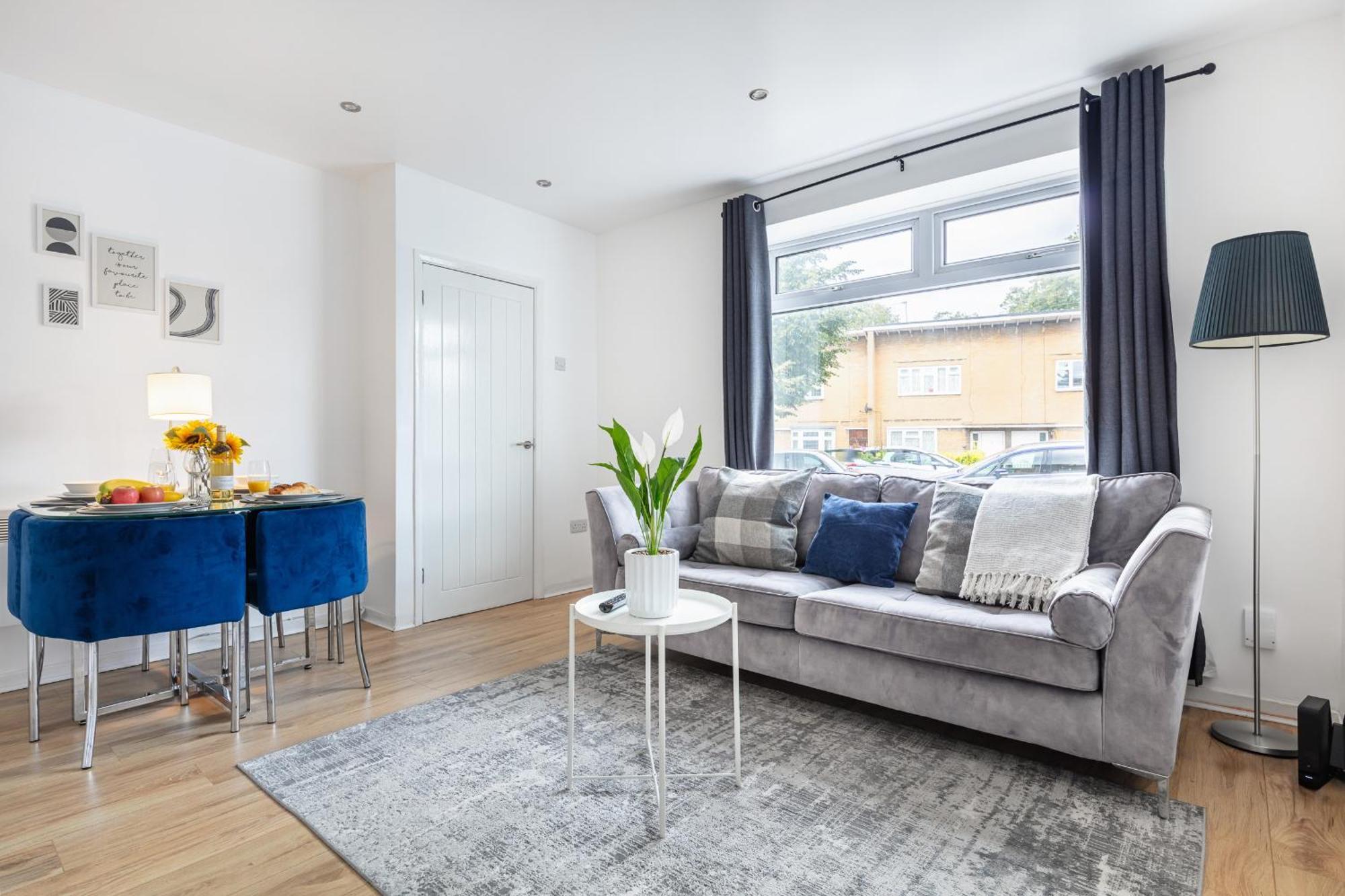 Case de vacanță Gem - 2 Bed House, 6 Mins From Liverpool Street, Shops & Restaurants