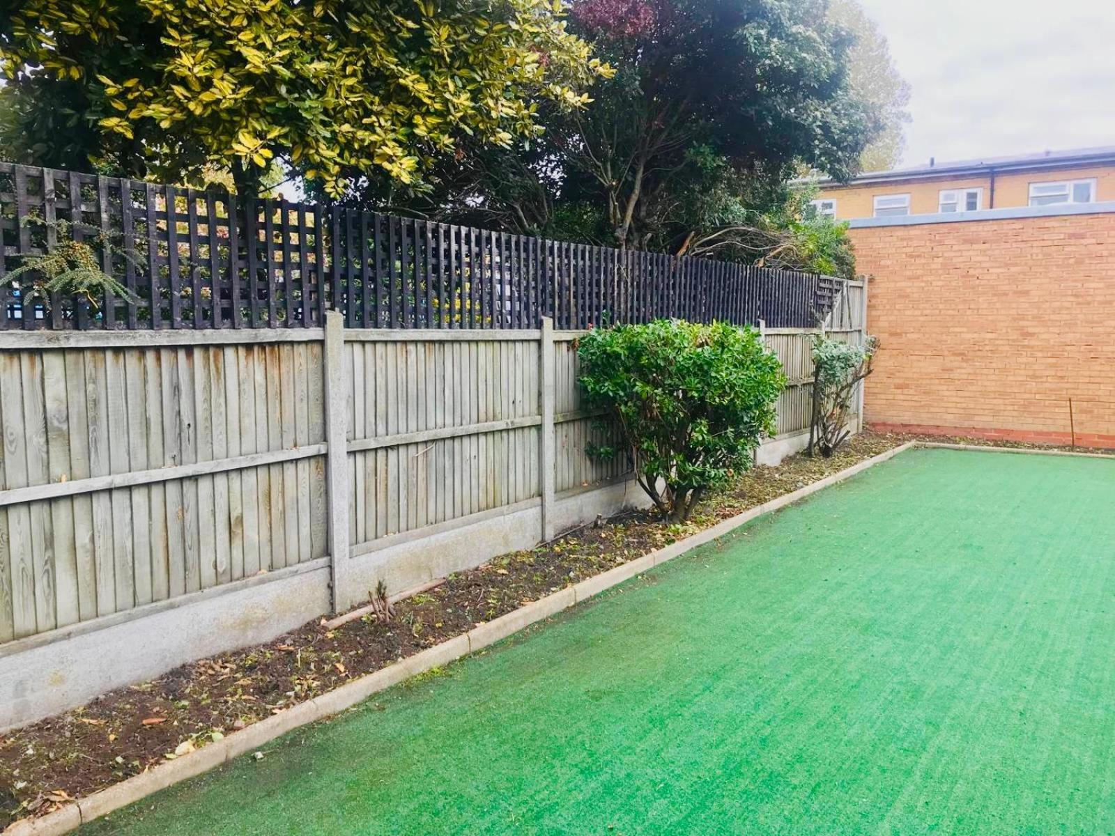 Case de vacanță Gem - 2 Bed House, 6 Mins From Liverpool Street, Shops & Restaurants *